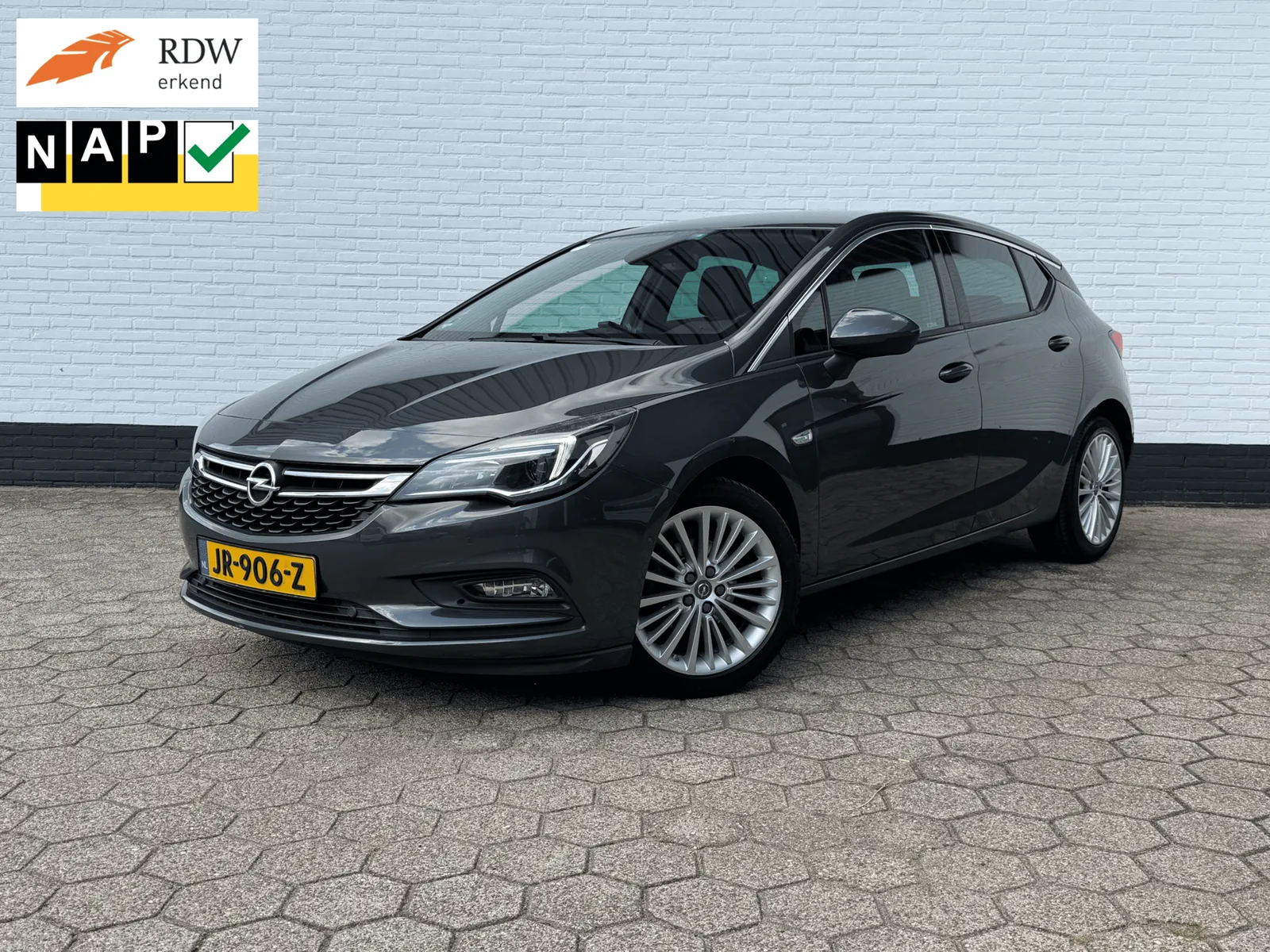Opel Astra (2016) — foto 1