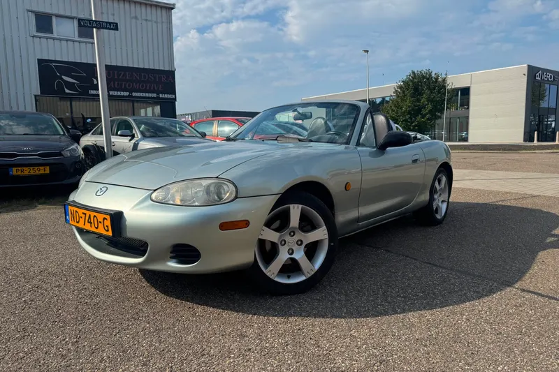 Mazda MX-5 (2003)
