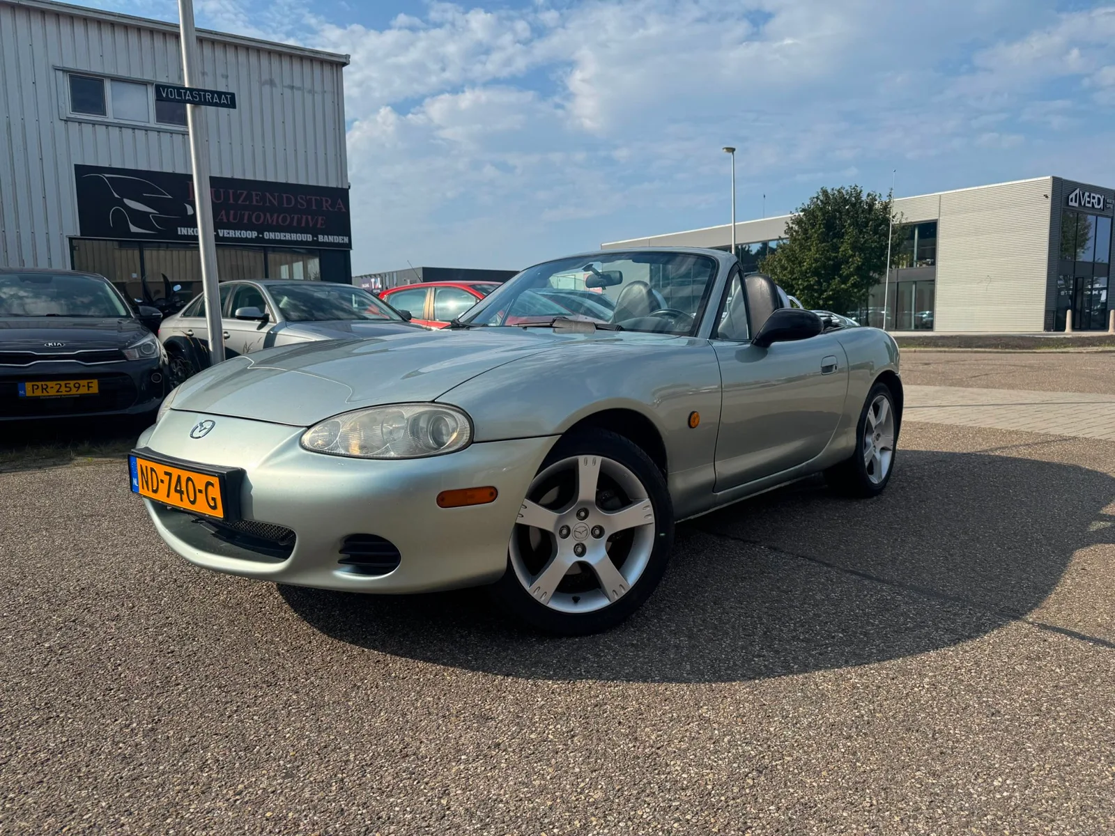 Mazda MX-5 (2003) — foto 1