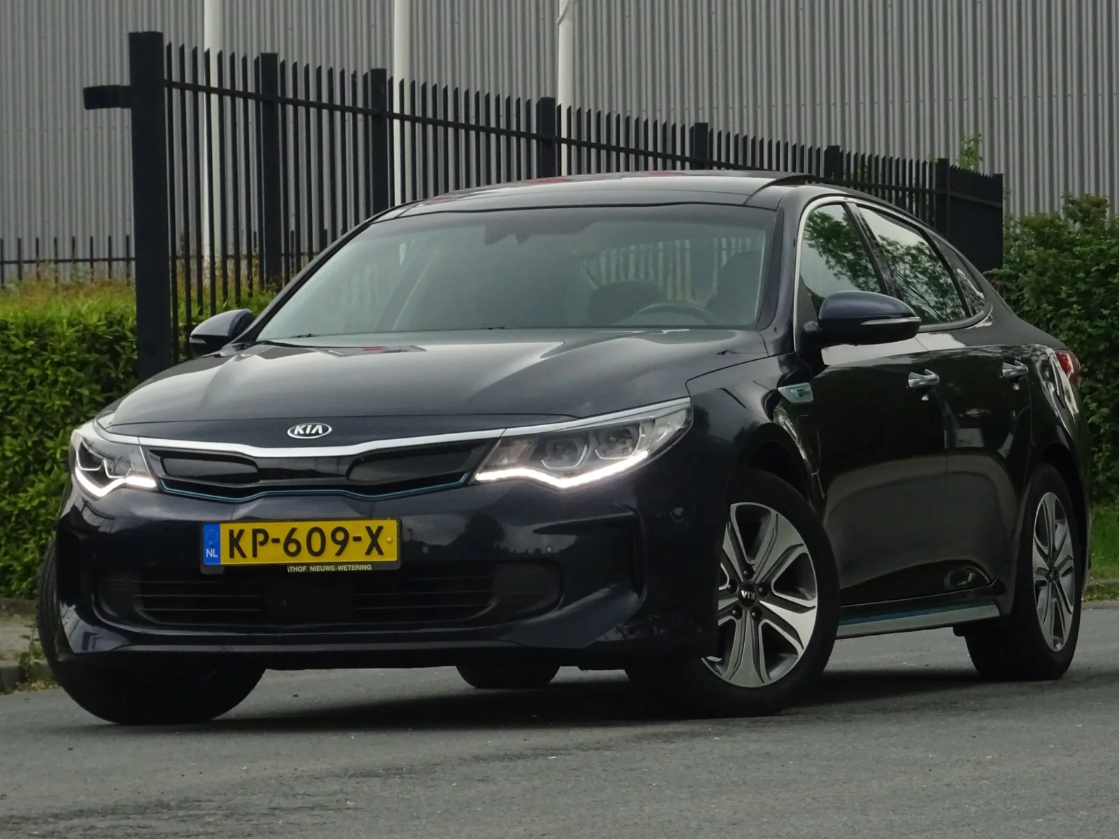 Kia Optima (2016) — foto 1