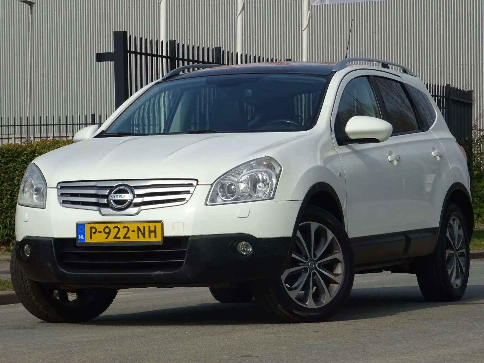 Nissan Qashqai+2 (2009) — foto 1