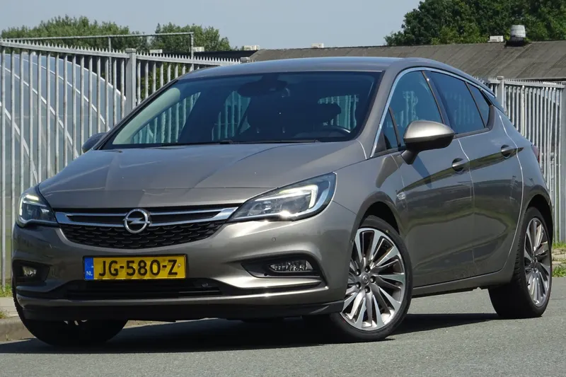 Opel Astra (2016)