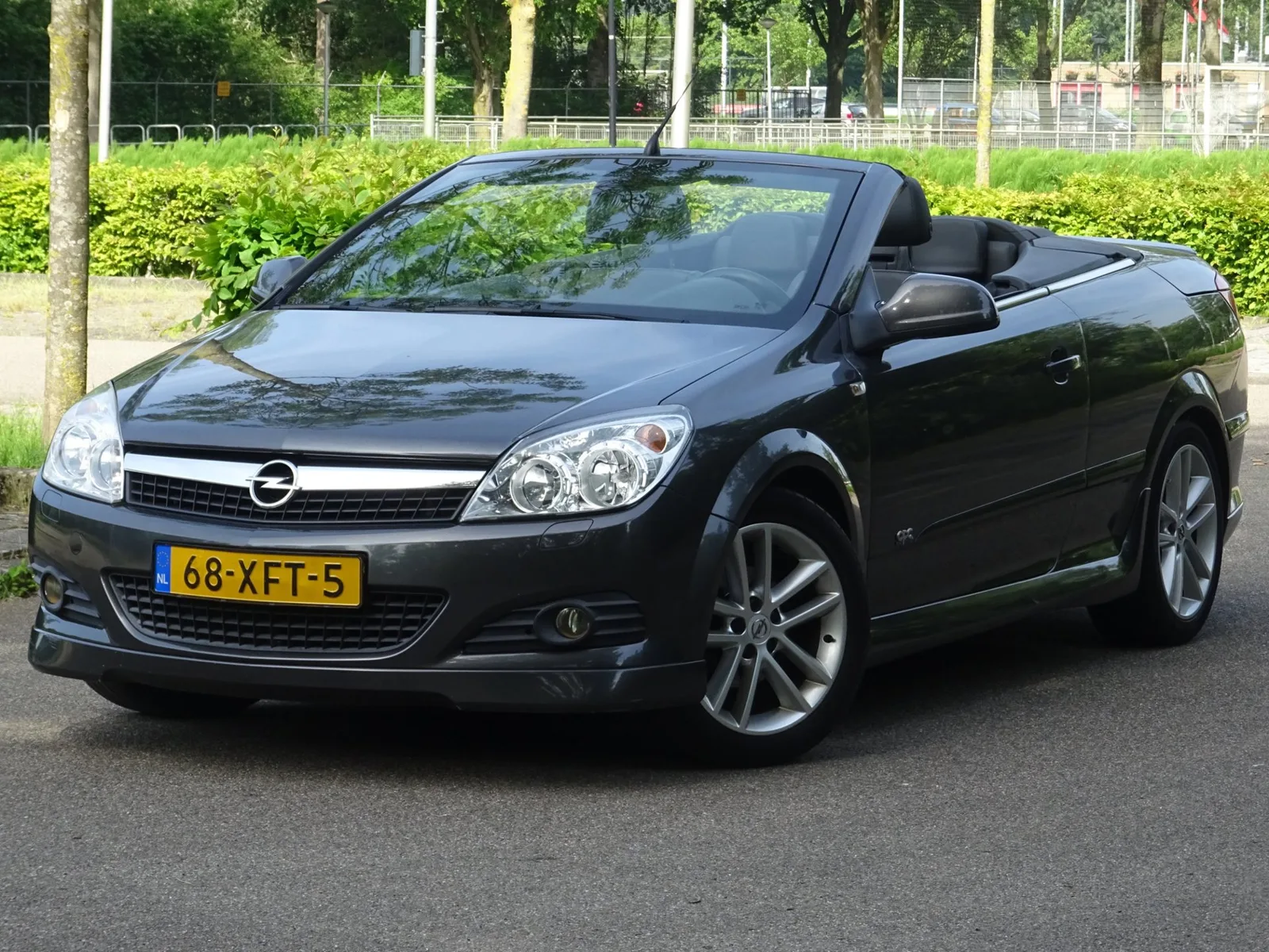 Opel Astra (2012) — foto 1