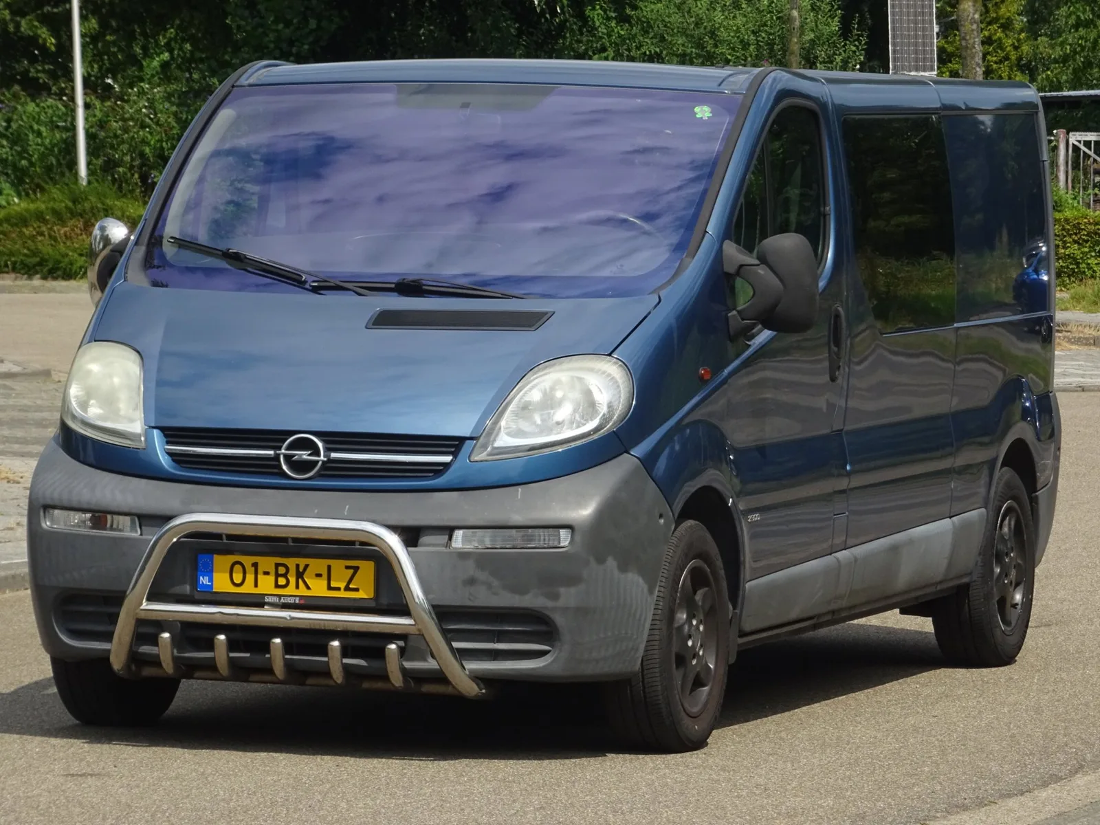 Opel Vivaro (2003) — foto 1