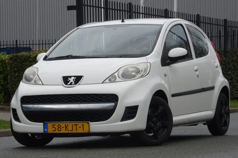 Peugeot 107 (2009)