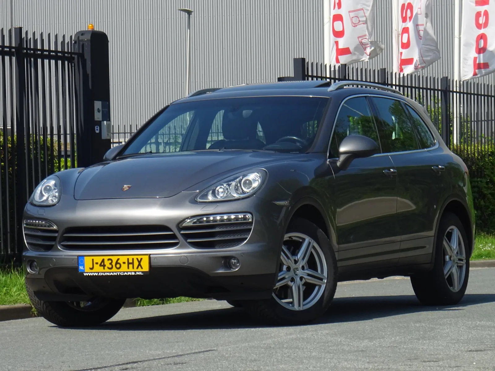 Porsche Cayenne (2010) — foto 1