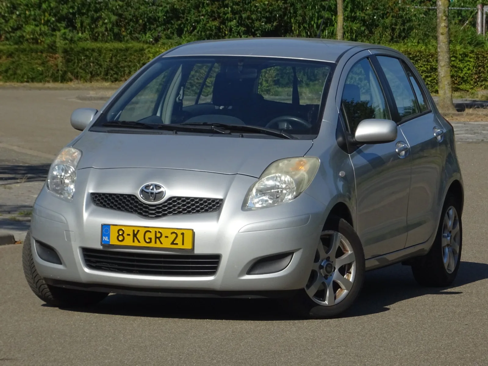 Toyota Yaris (2009) — foto 1