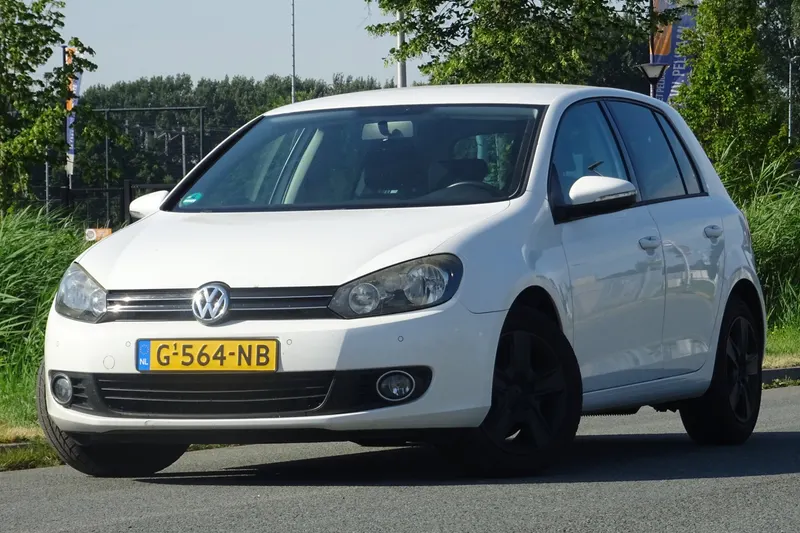 Volkswagen Golf (2010)