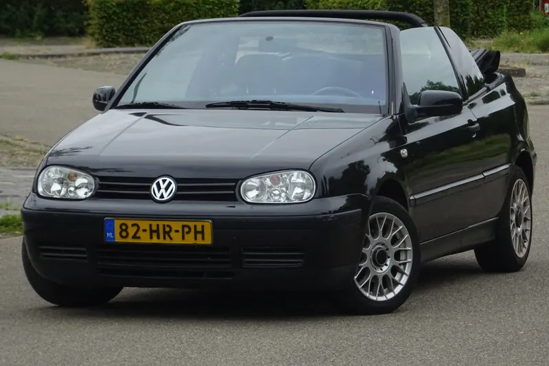 Volkswagen Golf (2001)