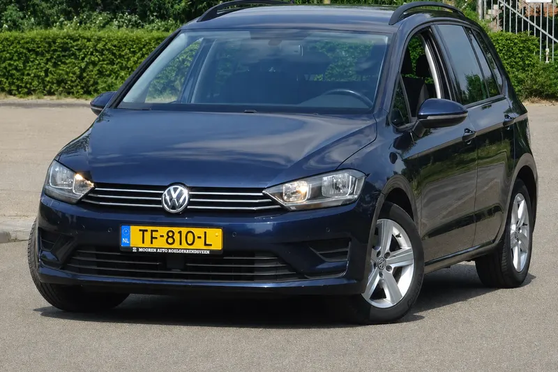 Volkswagen Golf Sportsvan (2015)