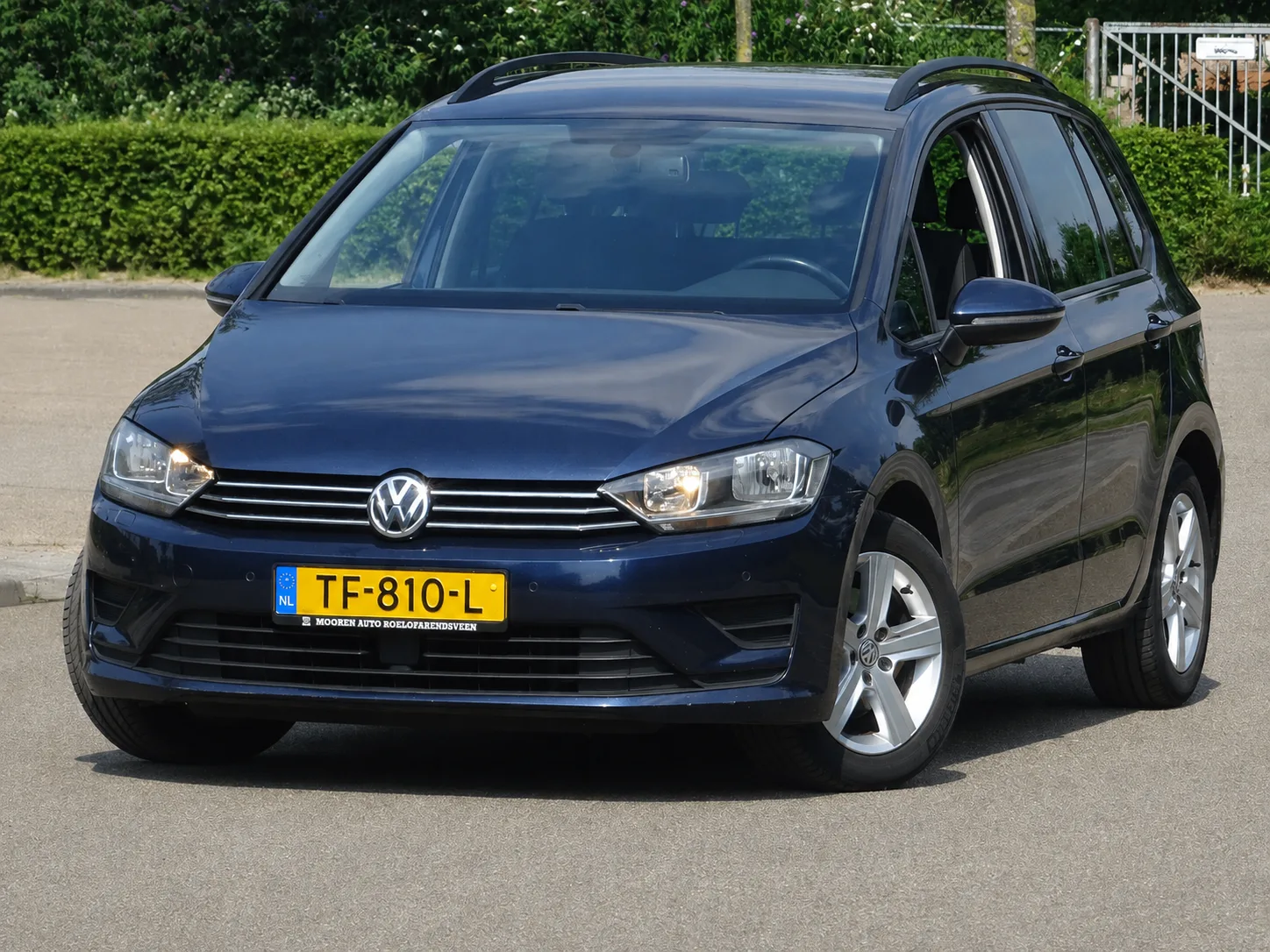 Volkswagen Golf Sportsvan (2015) — foto 1