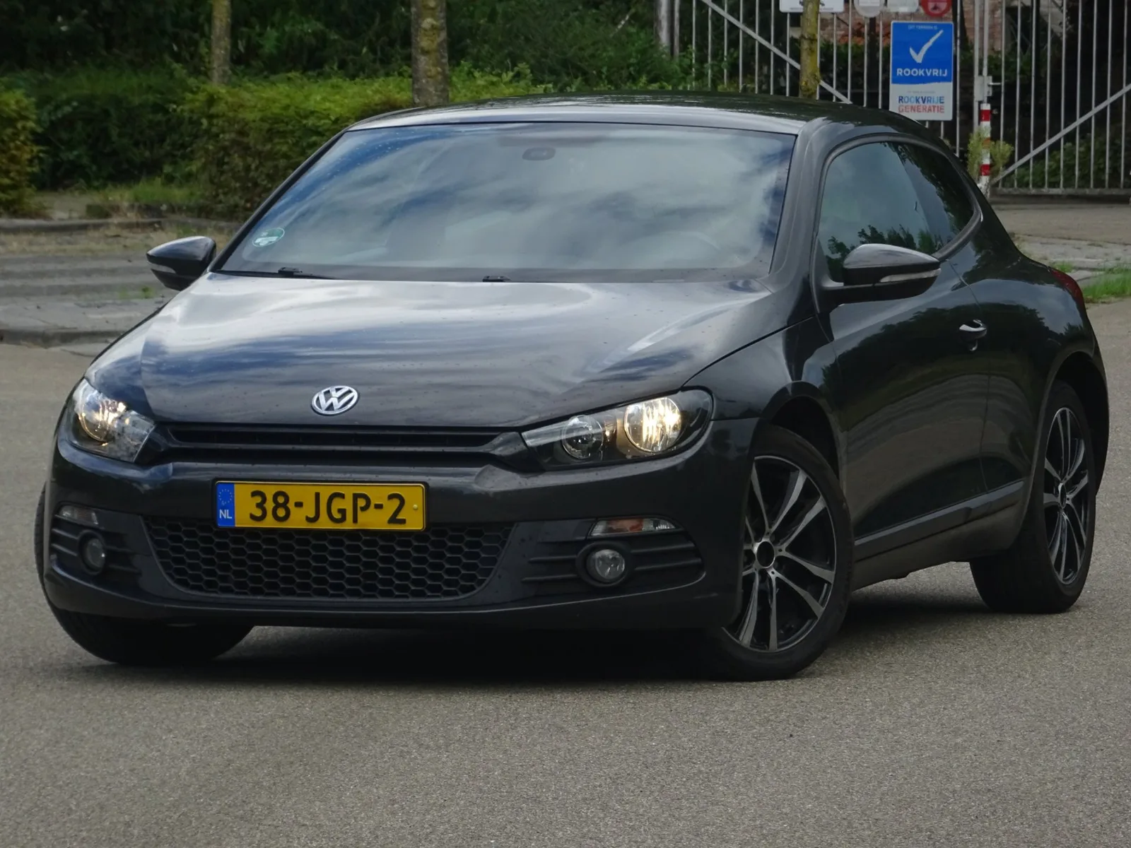 Volkswagen Scirocco (2009) — foto 1