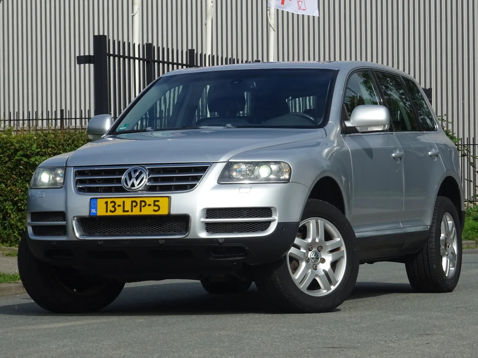 Volkswagen Touareg (2006) — foto 1