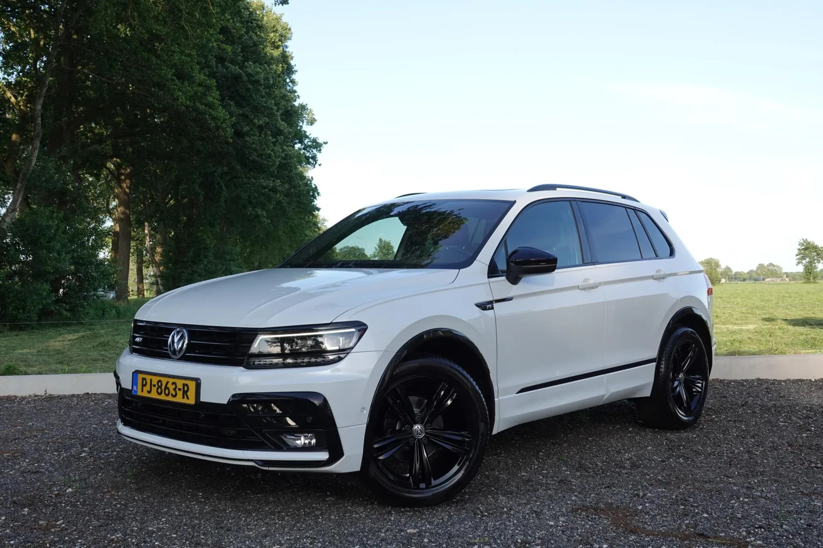 Volkswagen Tiguan (2017) — foto 1