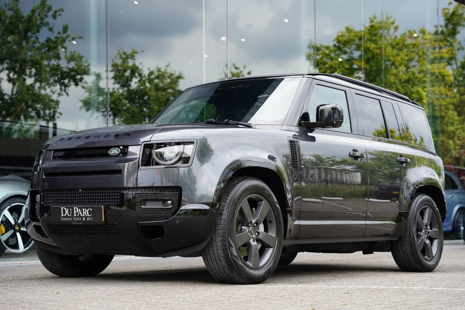 Land Rover Defender (2024) — foto 1