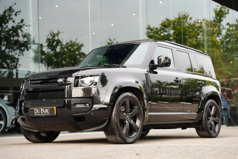 Land Rover Defender (2023)