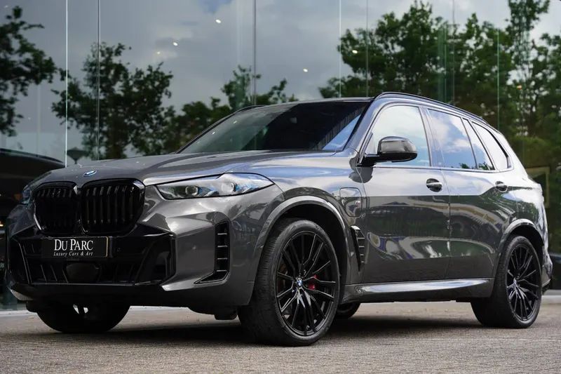 BMW X5 (2025)