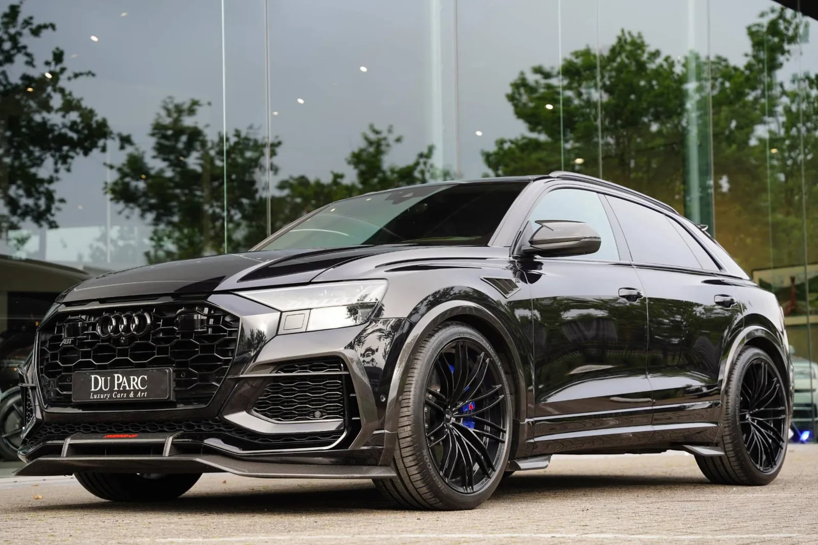 Audi RS Q8 (2021) — foto 1