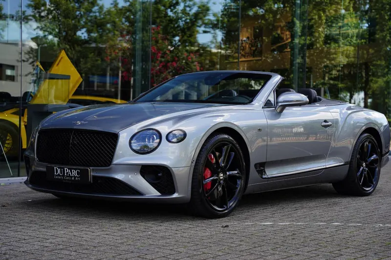 Bentley Continental GTC (2019)