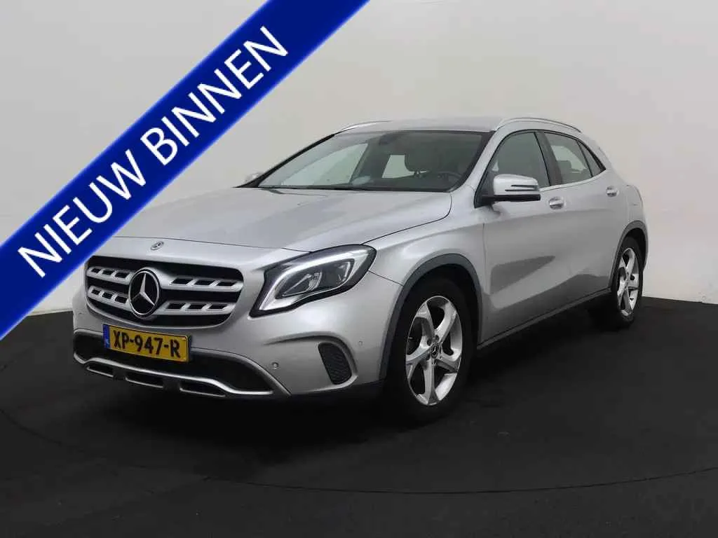 Mercedes-Benz GLA-Klasse (2017) — foto 1