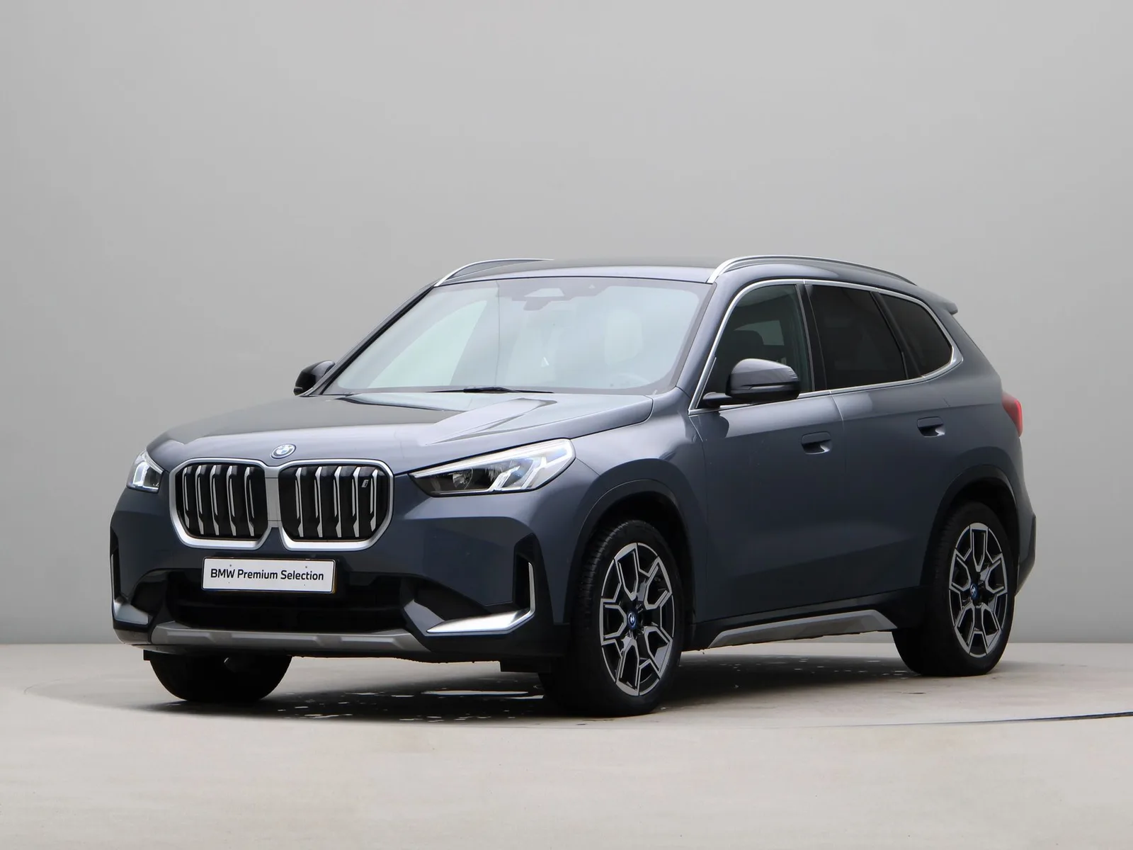 BMW iX1 (2023) — foto 1