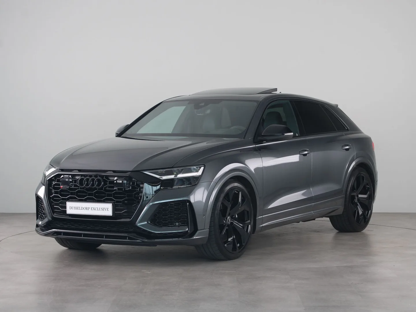Audi RS Q8 (2023) — foto 1