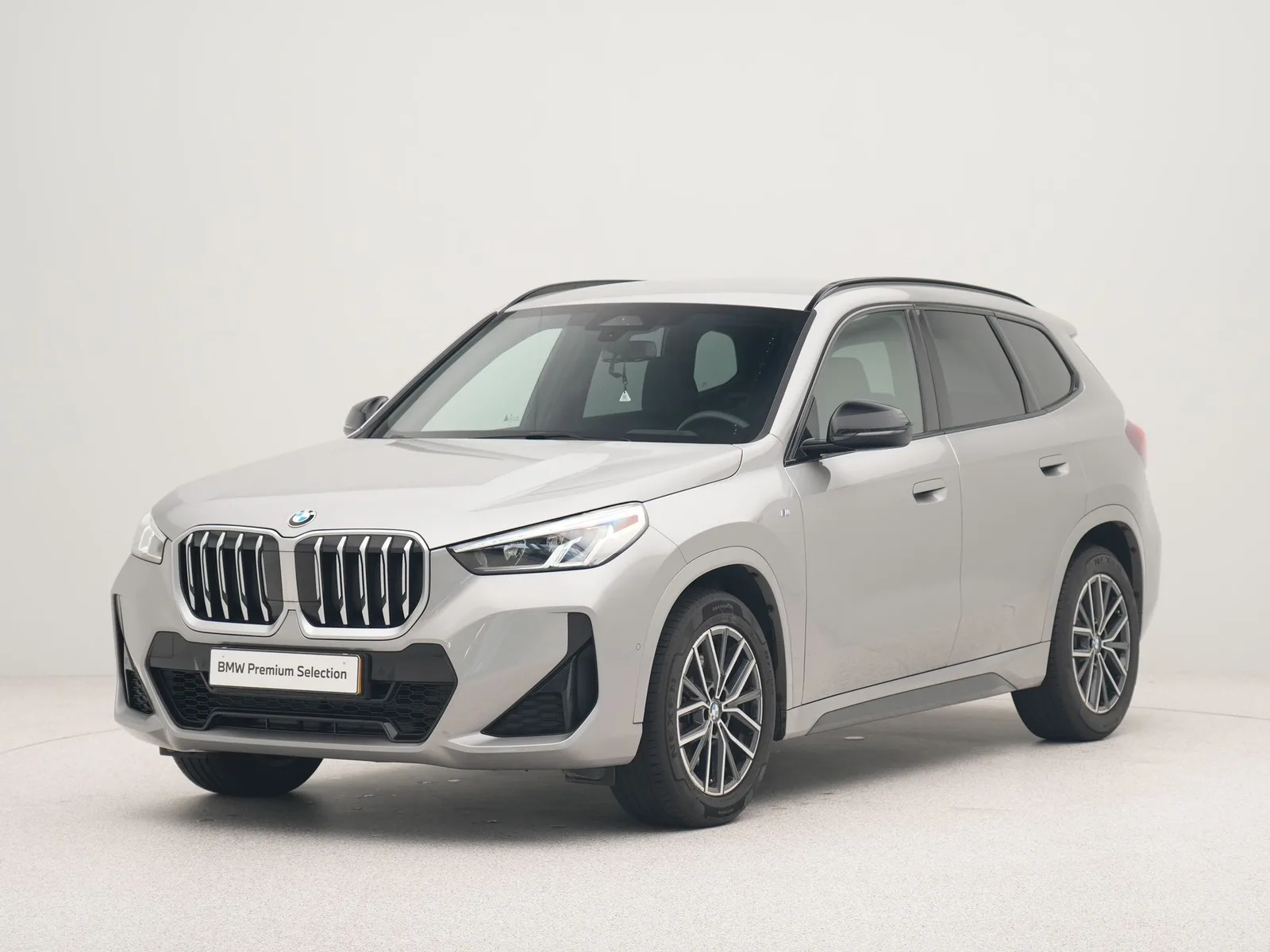 BMW X1 (2023) — foto 1