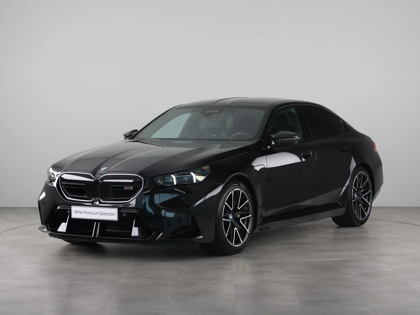 BMW M5 (2025) — foto 1
