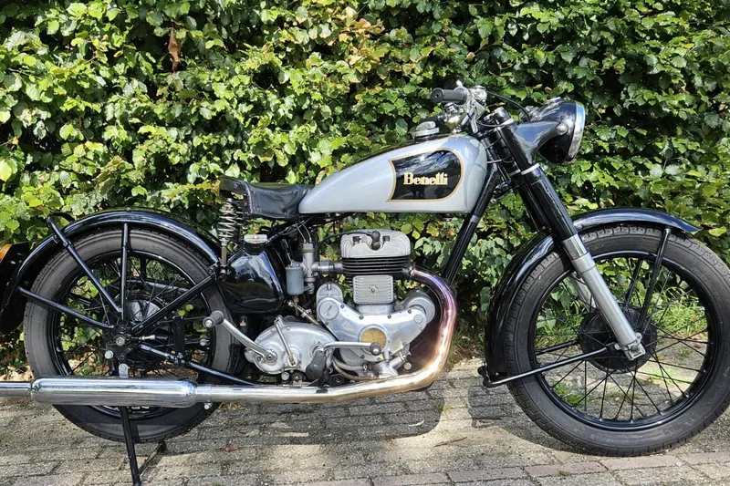 Benelli 500cc SV with importpapers (1947)