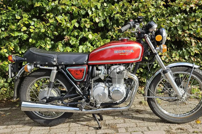 Honda CB 400F (1976)