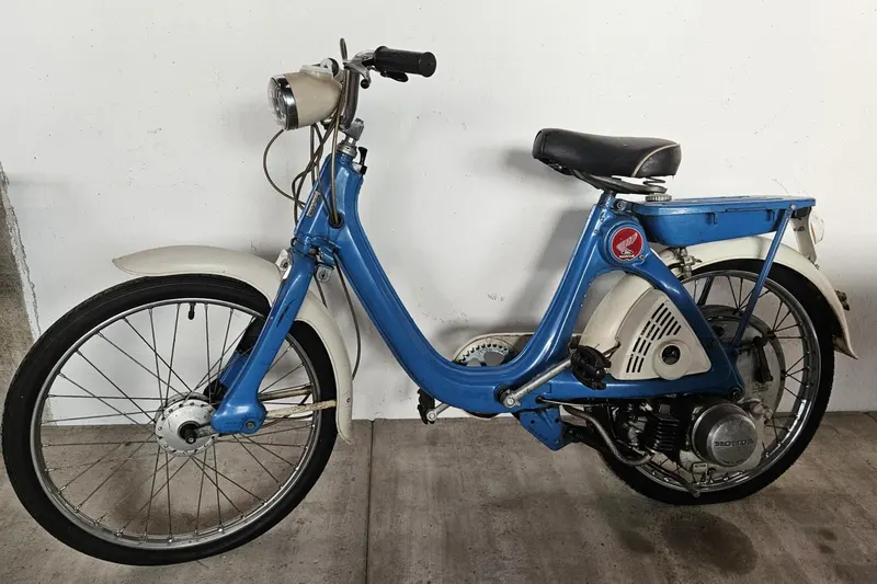 Honda P50 moped (1964)