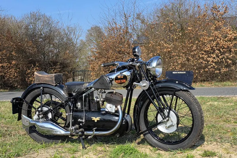 New Hudson Motorcycles New Hudson 550cc big onecilinder very rare machine 4-speed (1932)