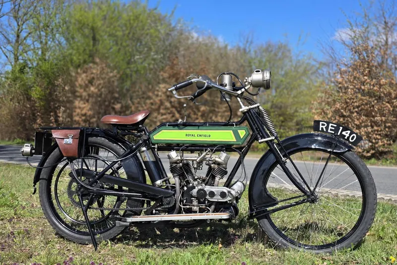 Royal Enfield 140 3 hp 423 2 cilinder ioe (1913)