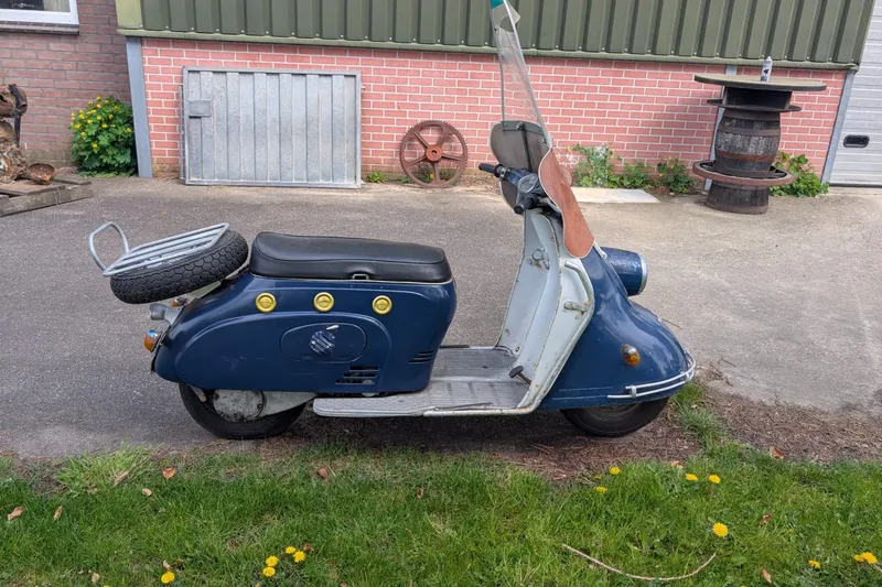 Heinkel 103A2 scooter with original dutch registration (2026)