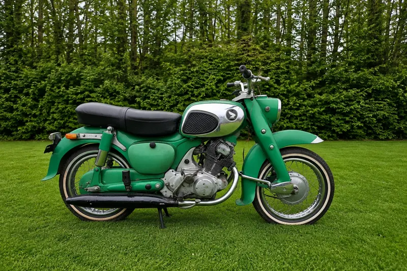 Honda C 72 Dream (1965)