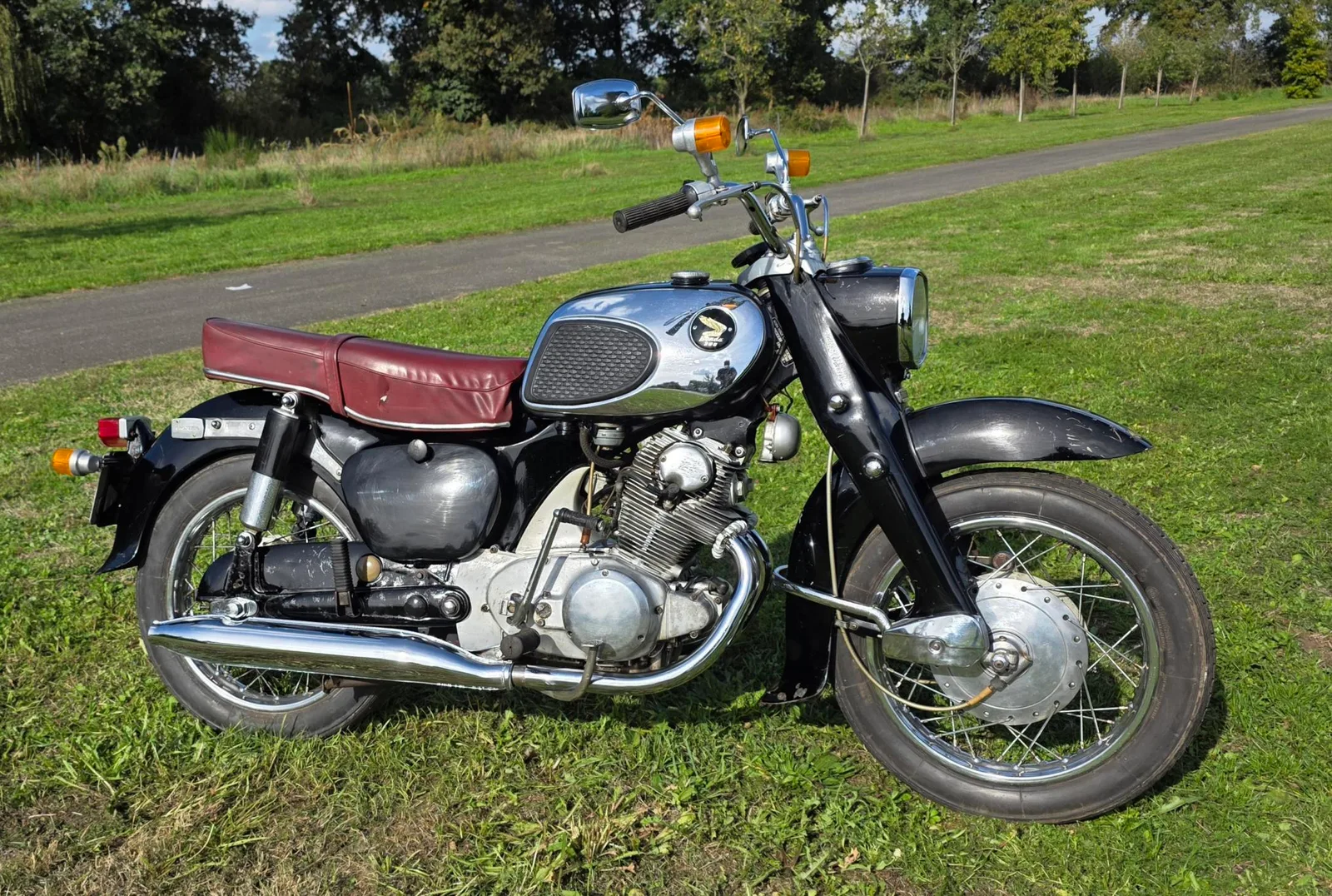 Honda CA 77 Dream (2026) — foto 1