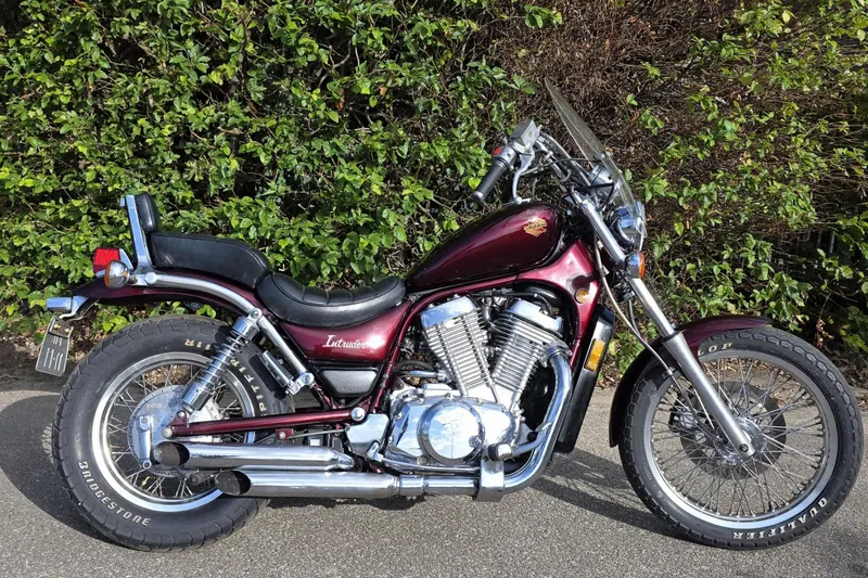 Suzuki VS700 dutch registration papers (1986)