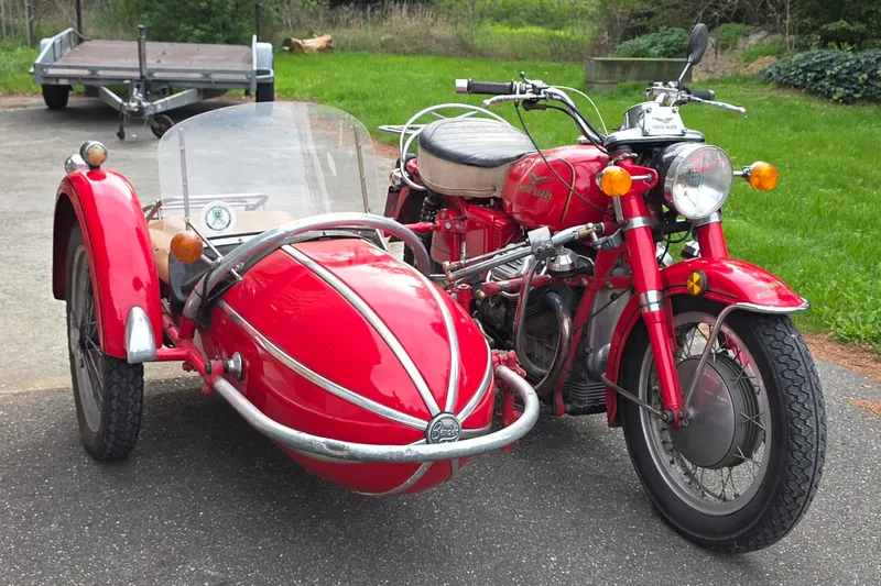 Moto Guzzi V7 Special (1973)