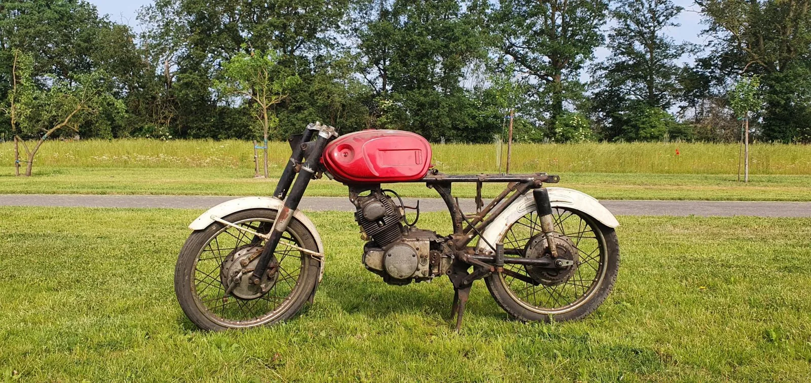 Honda CB160 Supersport project (2026) — foto 1
