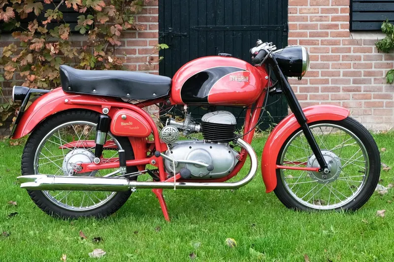 Bianchi Bernina 125cc 4T (2026)