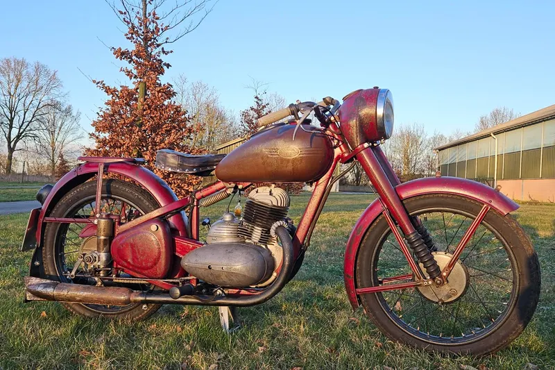 Jawa Perak 250cc 11 Finland papers matching numbers (1953)