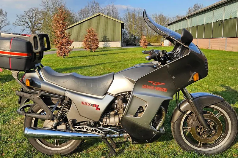 Moto Guzzi 1000 SP3 with dutch registration (1990)