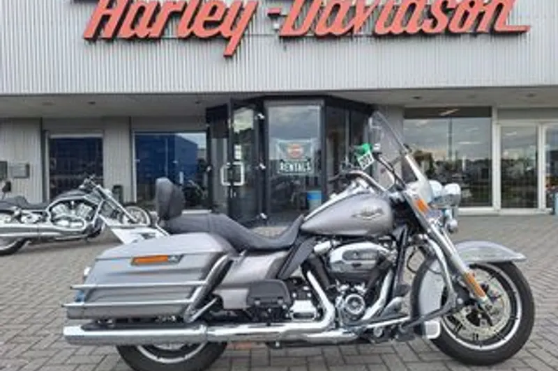 Harley-Davidson FLHR 107 (2017)