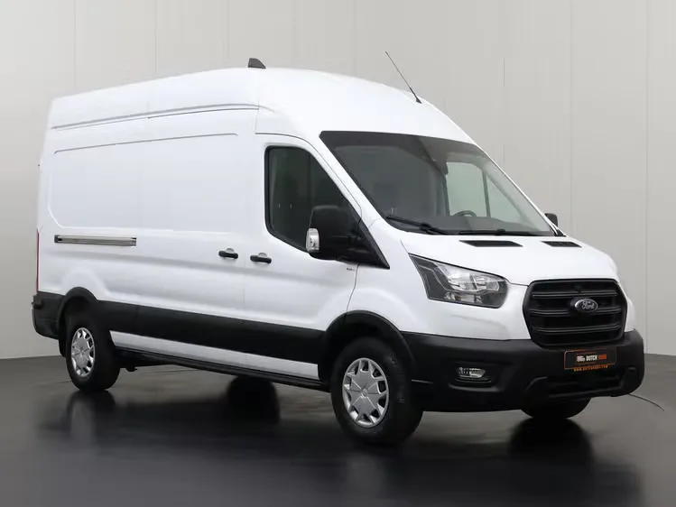 Ford Transit (2024) — foto 1