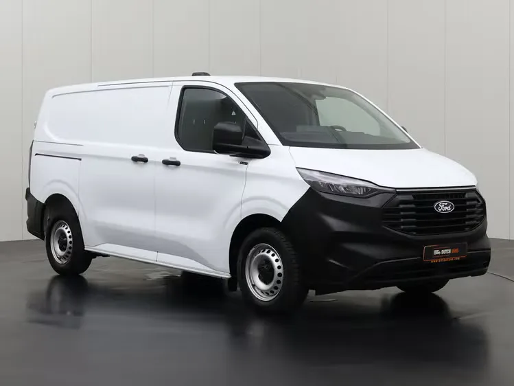 Ford Transit Custom (2024) — foto 1