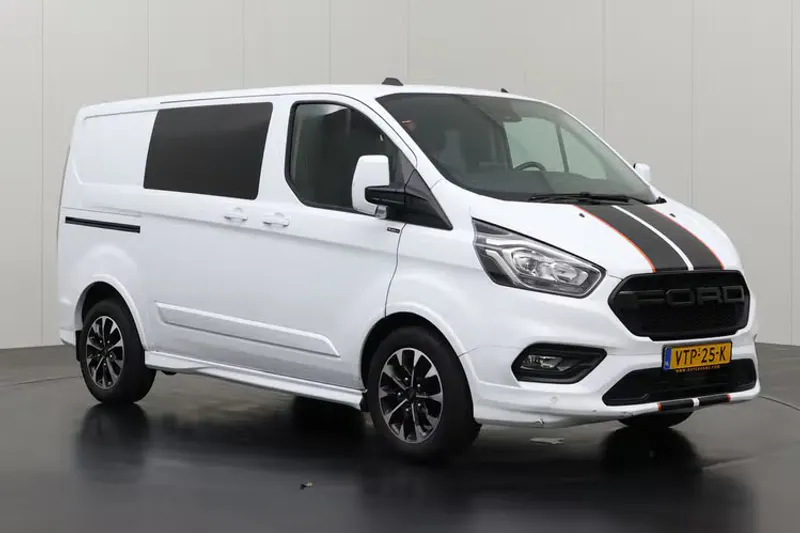 Ford Transit Custom (2023)