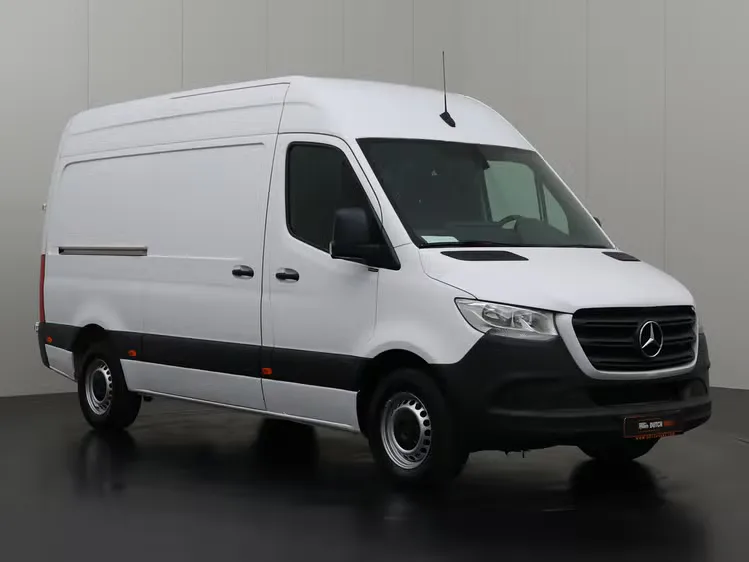 Mercedes-Benz Sprinter (2022) — foto 1