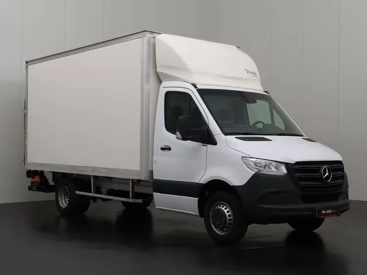 Mercedes-Benz Sprinter (2023) — foto 1