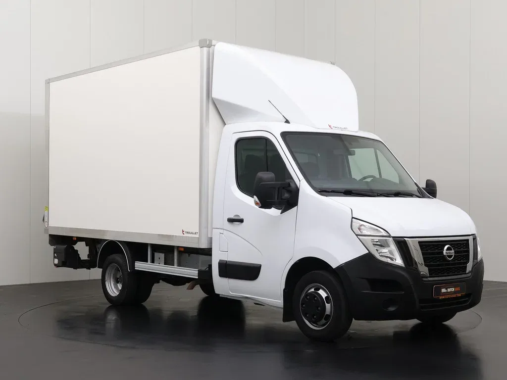 Nissan Interstar (2024) — foto 1