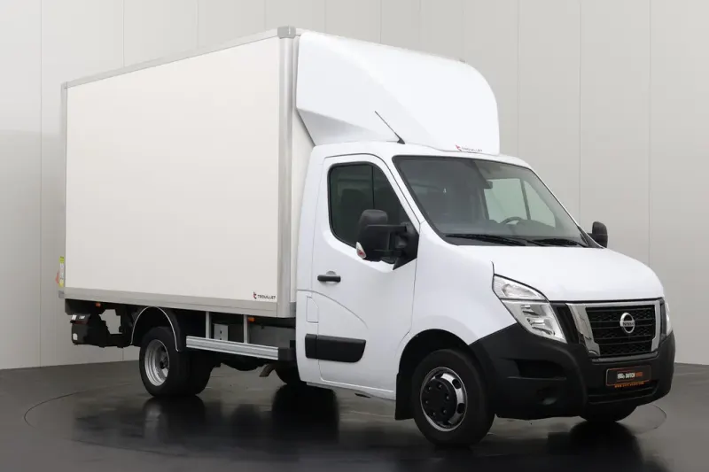 Nissan Interstar (2024)